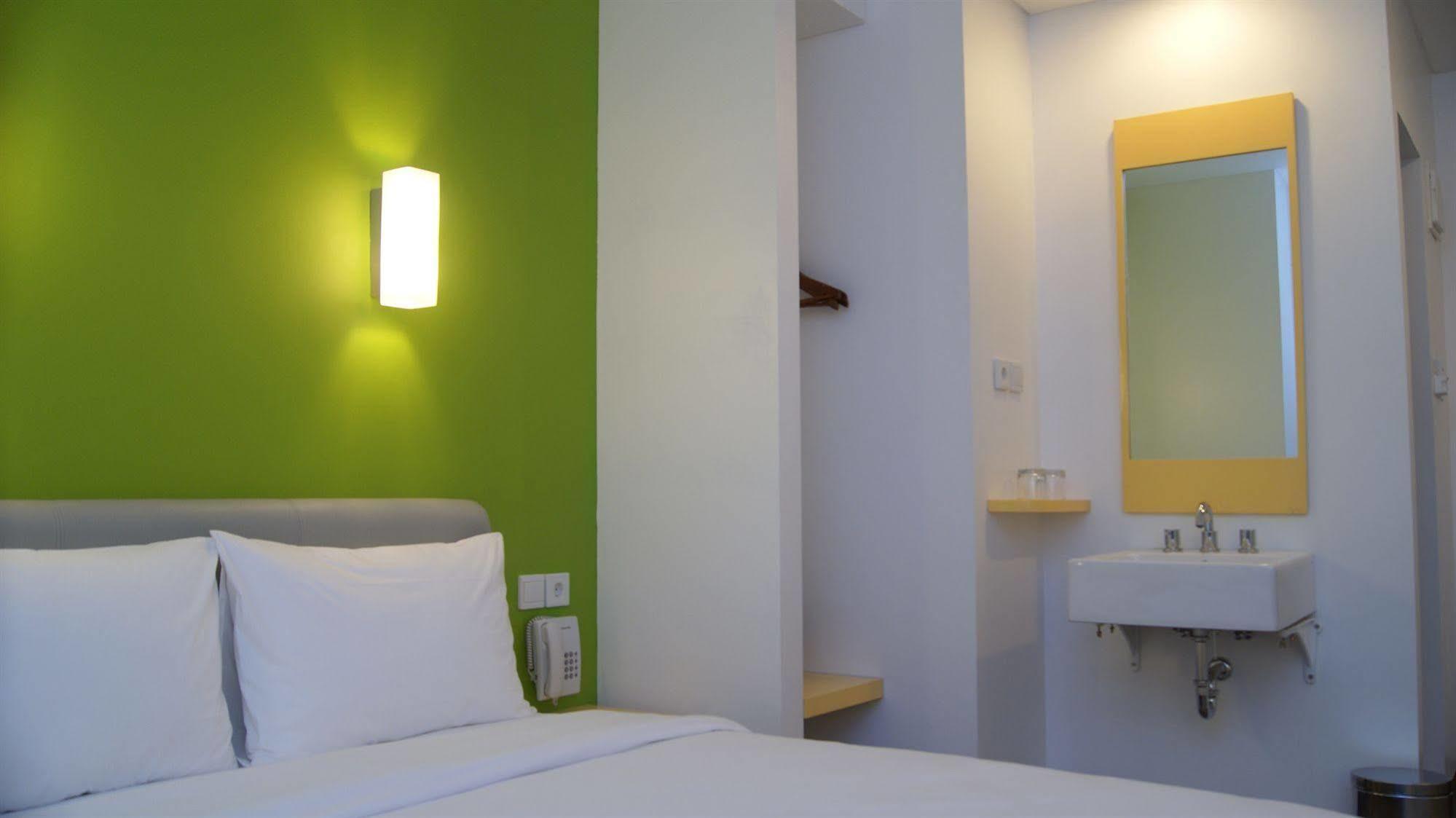 Amaris Hotel Mangga Besar Jacarta Exterior foto